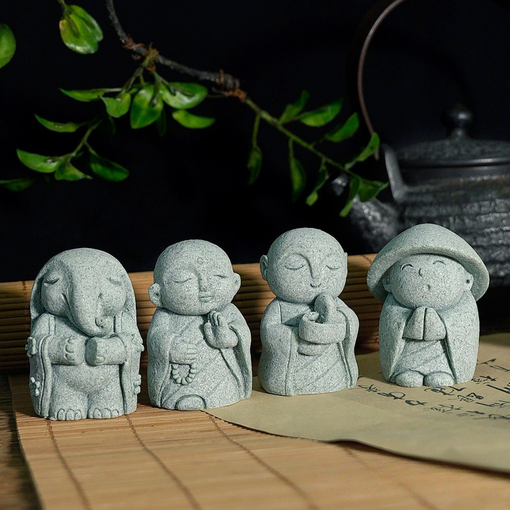 Japanese Buddha Figurine Good  - огляд і ціна Aquarium Fish Japan
